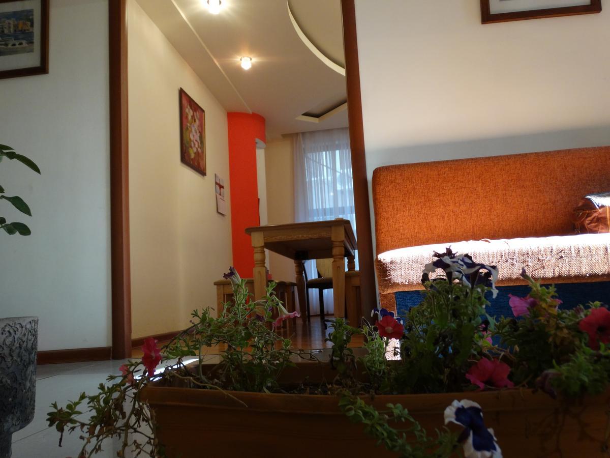 Destiny 1 Hostel Jerevan Eksteriør bilde