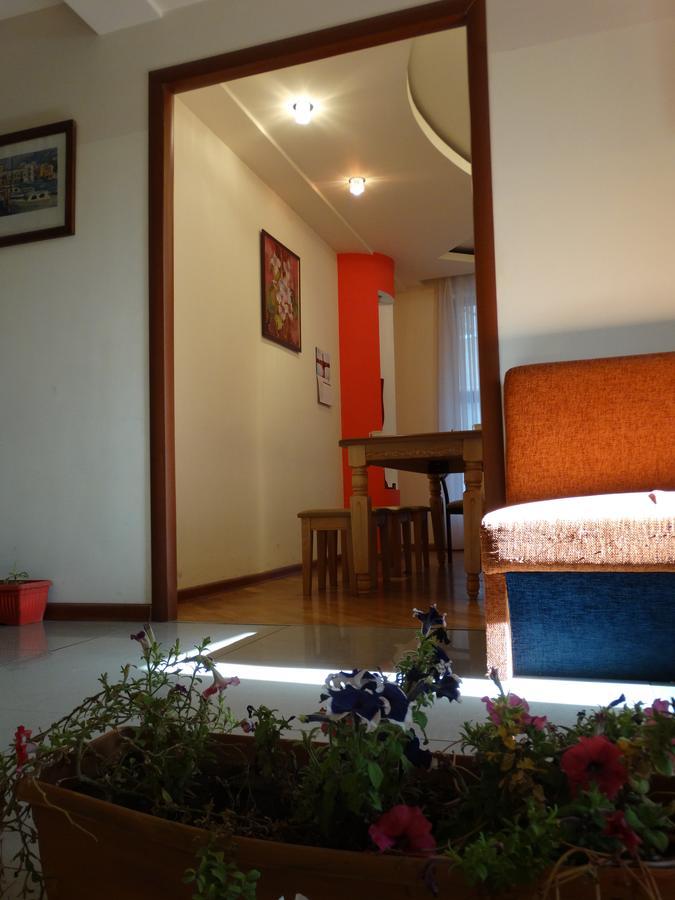 Destiny 1 Hostel Jerevan Eksteriør bilde