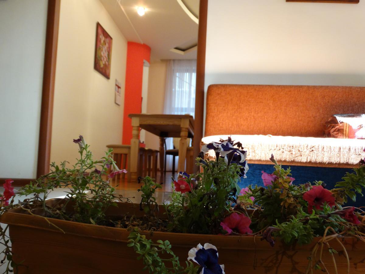 Destiny 1 Hostel Jerevan Eksteriør bilde